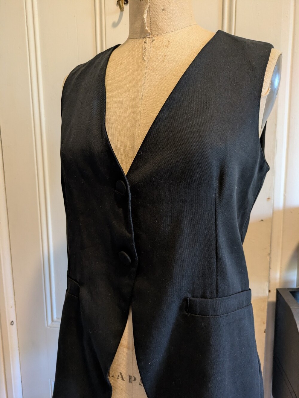 Reformation Classic Casey Sleeveless Black Button Vest